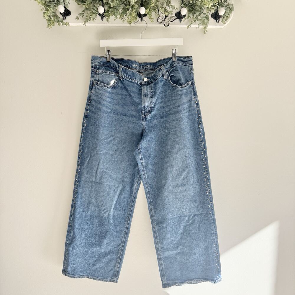 American Eagle Plus Six Studded High Rise Straight Leg Jeans Medium Wash Size 18